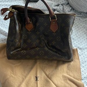 Louis Vuitton Speedy
